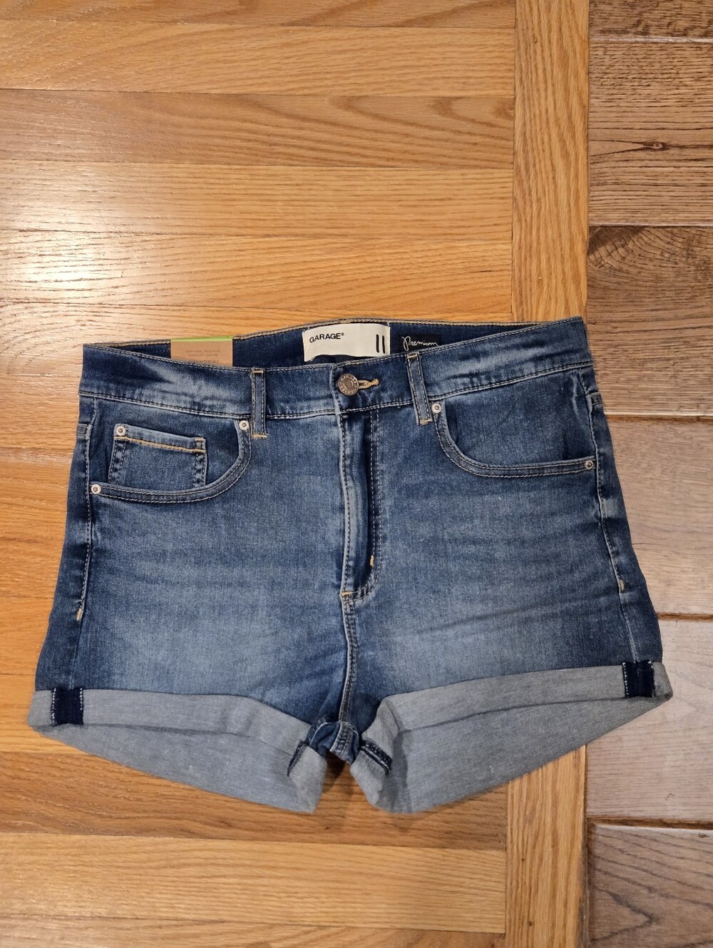 New With Tags Garage Size 11 Juniors Jean Shorts